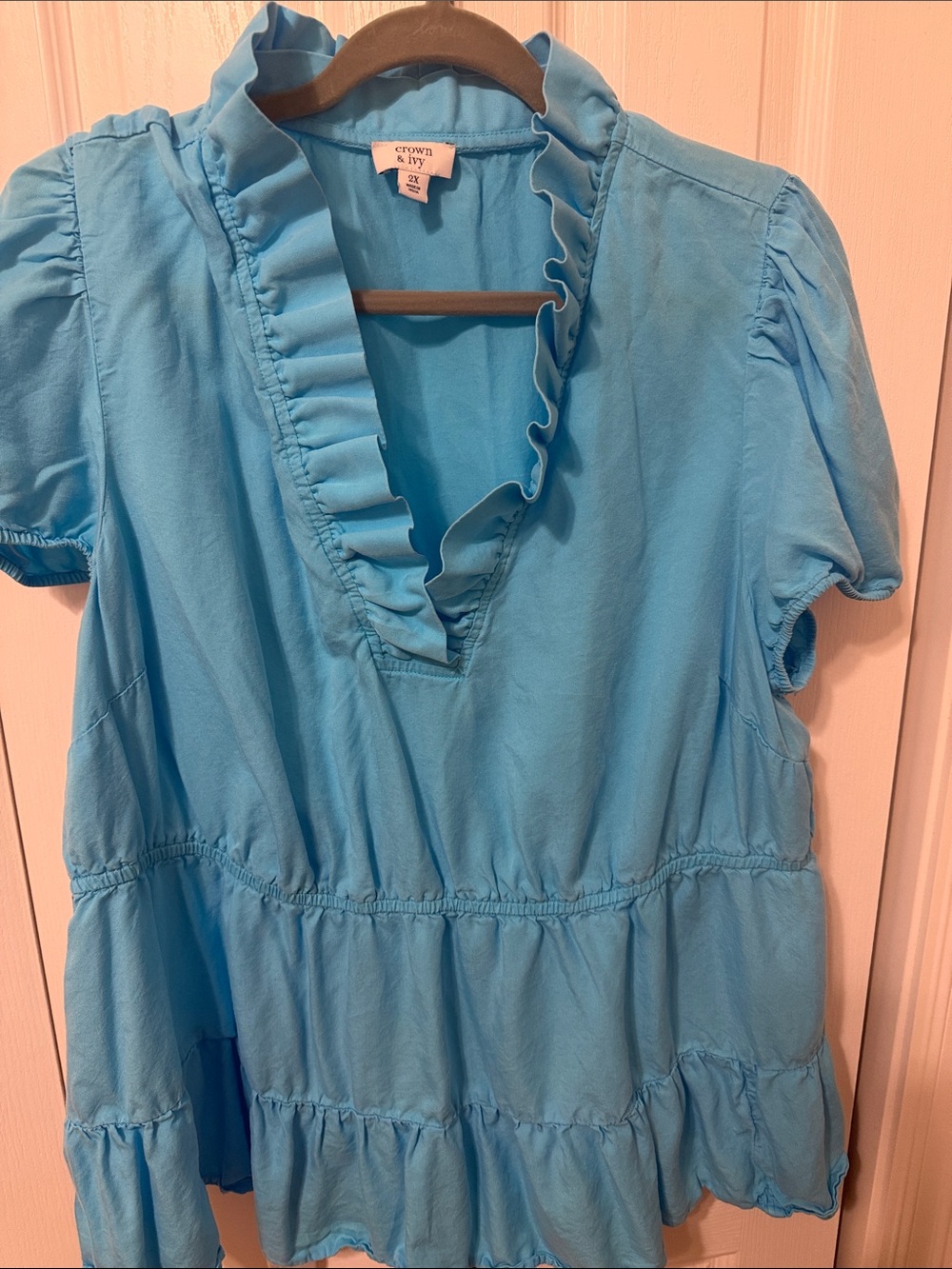 crown & ivy Sky Blue Ruffle V-Neck Tiered Women's Top